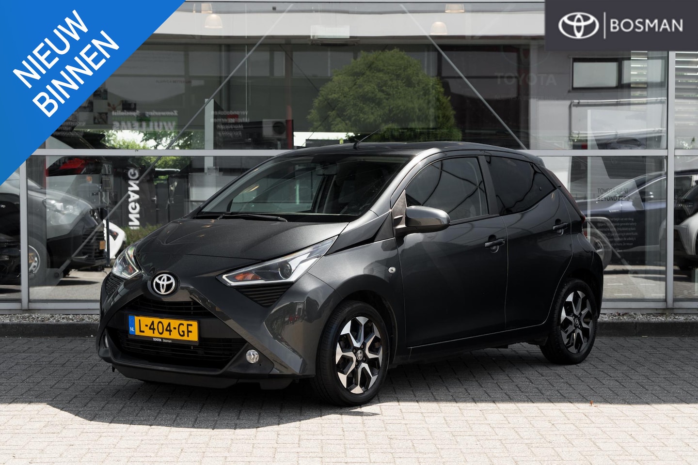 Toyota Aygo - 1.0 VVT-i x-joy 1.0 VVT-i x-joy - AutoWereld.nl