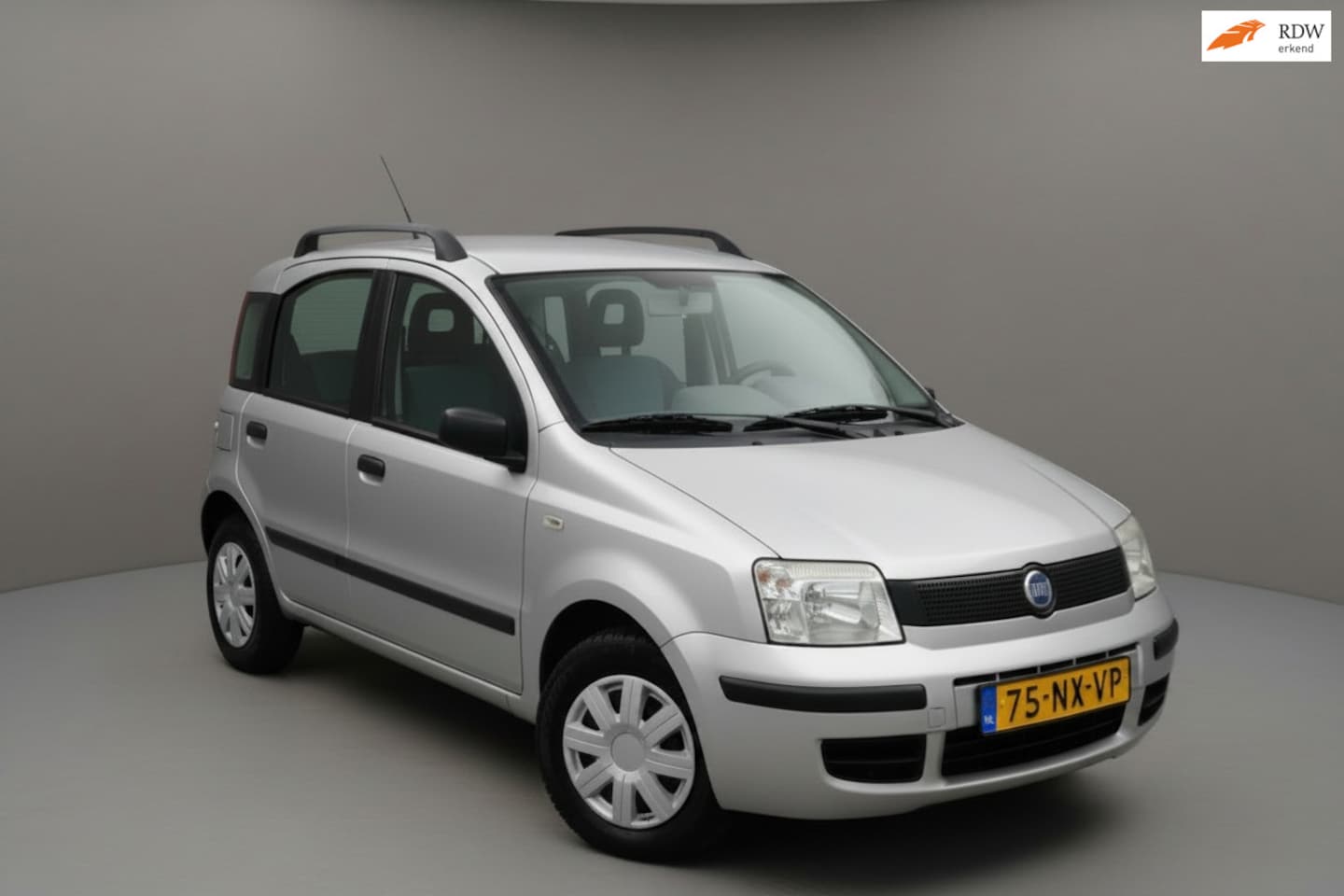 Fiat Panda - 1.1 Active Plus| AIRCO| Nieuwe APK| Zuinig| Hoge instap| - AutoWereld.nl
