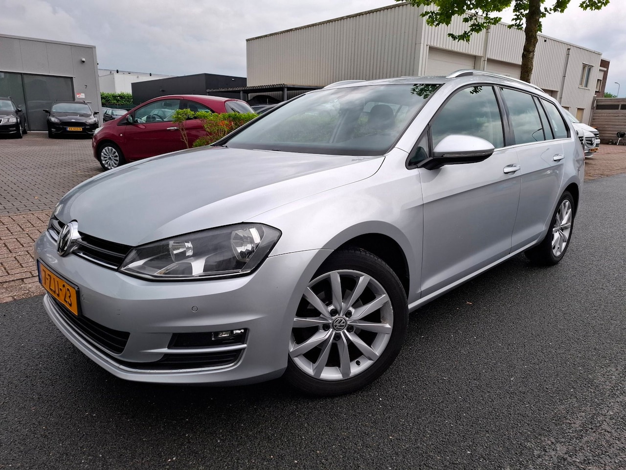 Volkswagen Golf Variant - 1.2 TSI Business Edition CLIMA/CRUISE/NAVI/CAMERA! - AutoWereld.nl