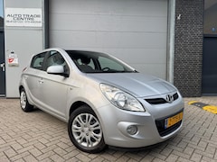Hyundai i20 - 1.2i ActiveVersion [Airco | StoelVW | PDC | Elek. pakket | Volledig OH]