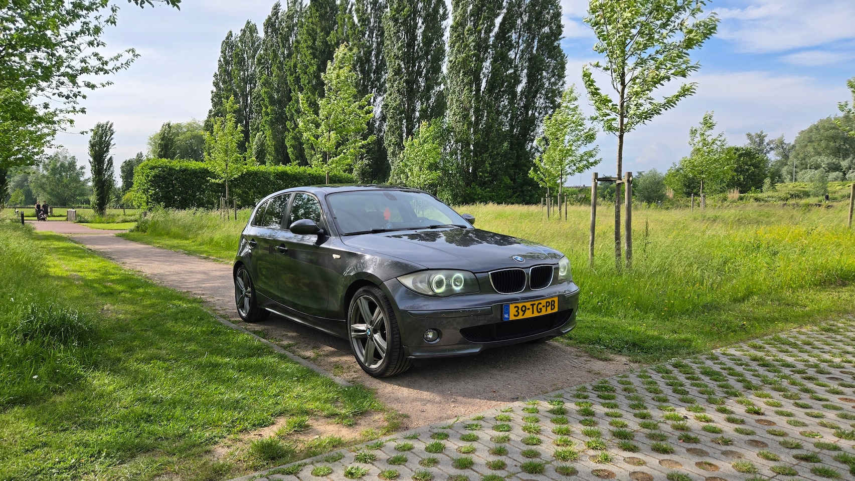 BMW 1-serie - 120i Graphite - AutoWereld.nl