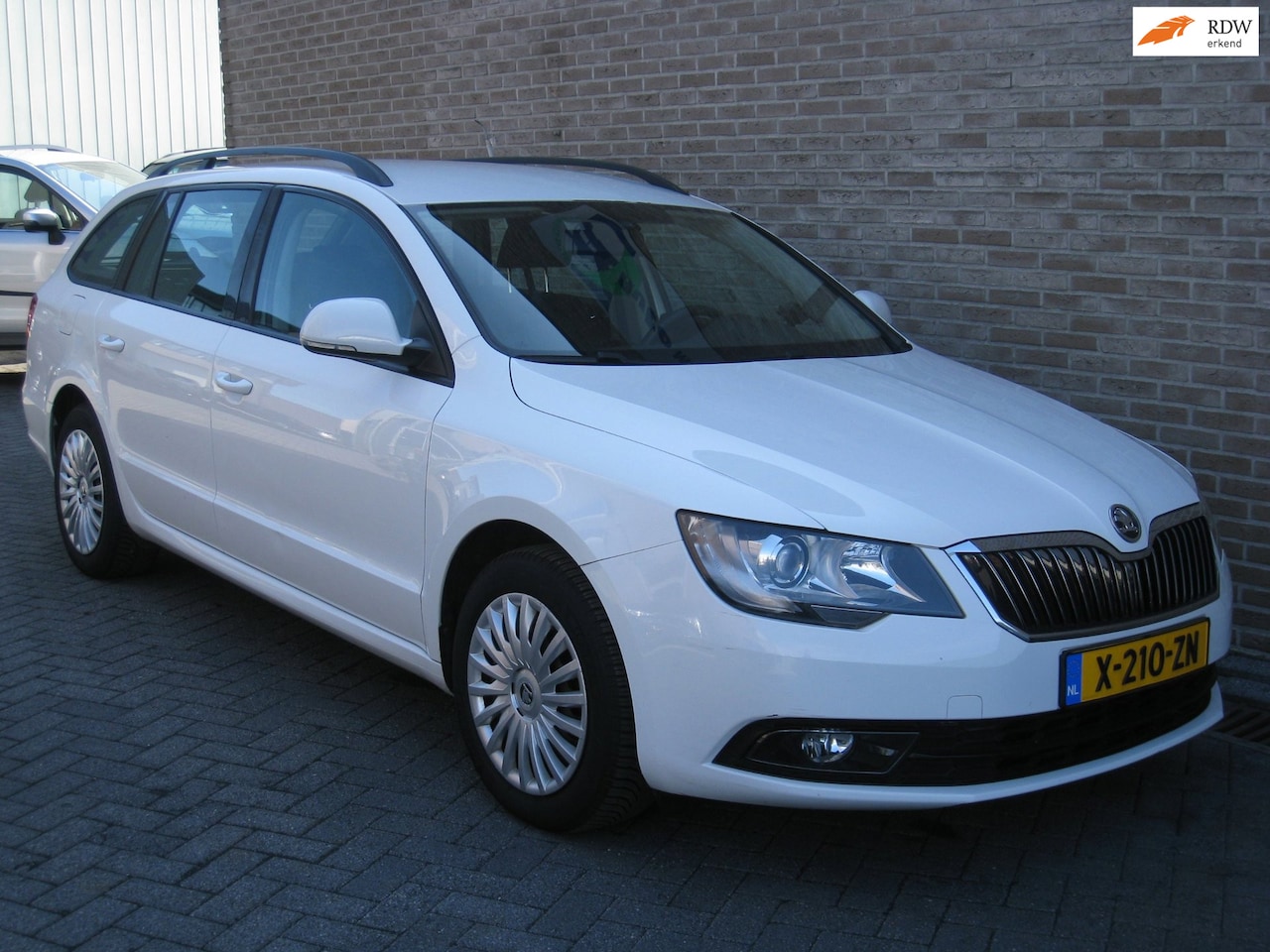 Skoda Superb Combi - 1.8 TSI Active - Cruise control - Stoelverwarming - - AutoWereld.nl