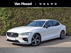 Volvo S60 - B3 R-Design | Blis | Keyless | Trekhaak | AppleCarplay | Elektrische stoelen | Parkeer cam