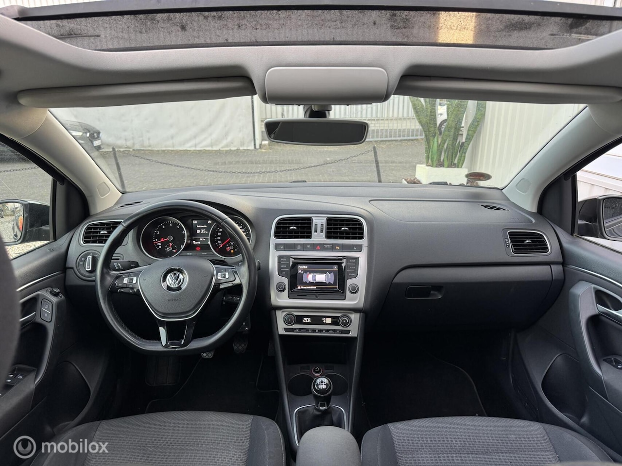 Volkswagen Polo - 1.2 TSI Highline Edition Panoramadak ACC - AutoWereld.nl