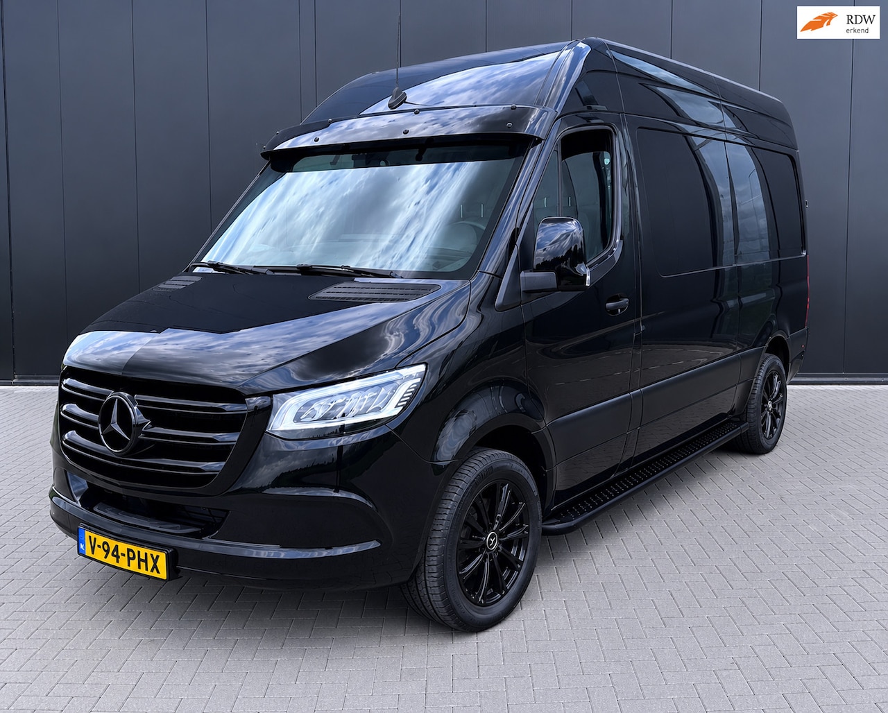 Mercedes-Benz Sprinter - 317 CDI L2H2 FULL-LED NAVI CAMERA TREKHAAK STANDKACHEL - AutoWereld.nl