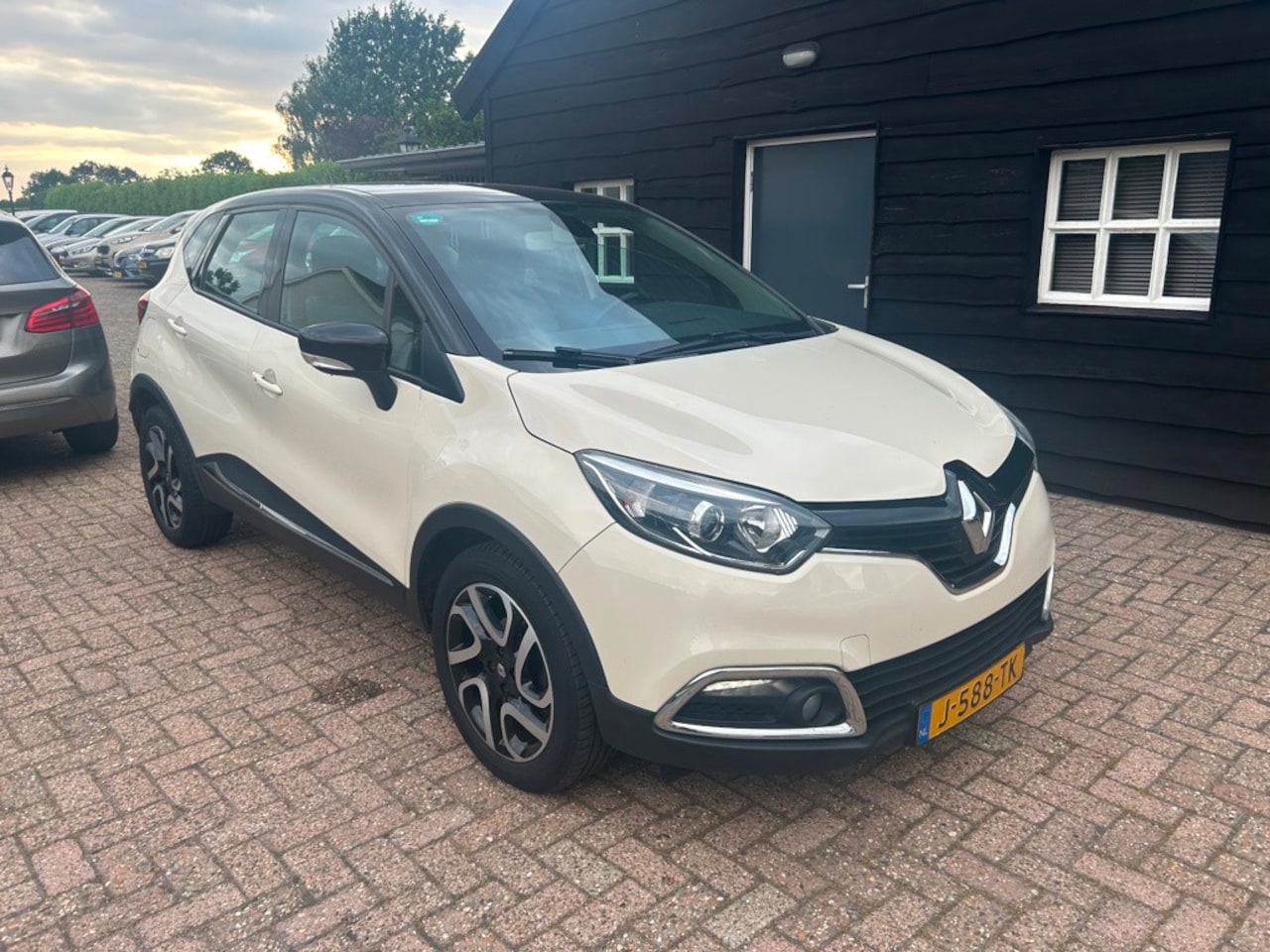 Renault Captur - 0.9 TCe Expression 0.9 TCe Expression - AutoWereld.nl