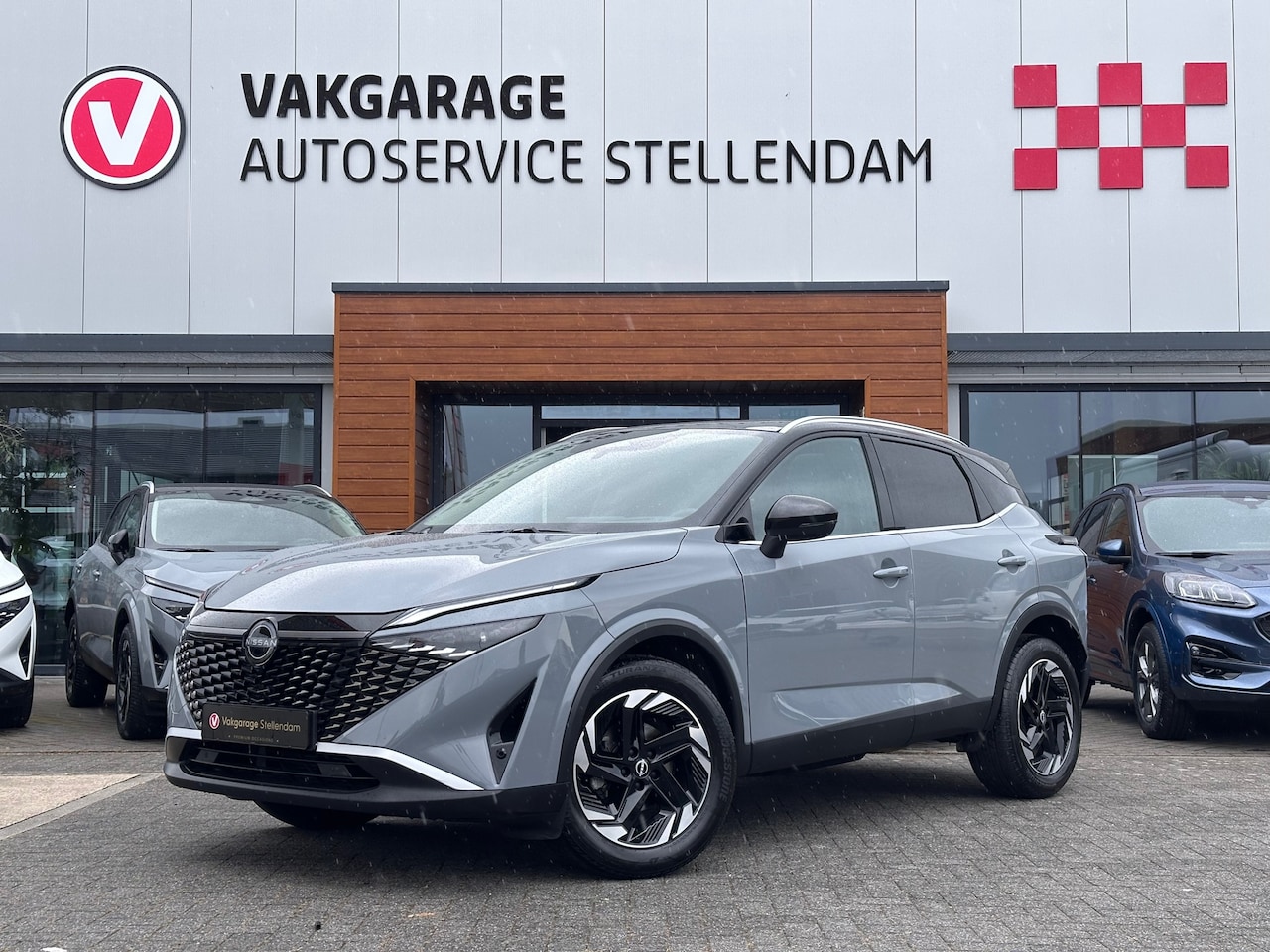 Nissan Qashqai - 1.3 MHEV Xtronic N-Connecta|Panodak|Cold Pack|360 Camera|Elektr Kofferklep|Head-Up - AutoWereld.nl