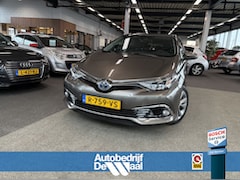 Toyota Auris - 1.8 Hybrid Business Pro Automaat KEYLESS/CAMERA/NAVI/PDC/17INCH/STOELVERWARMING