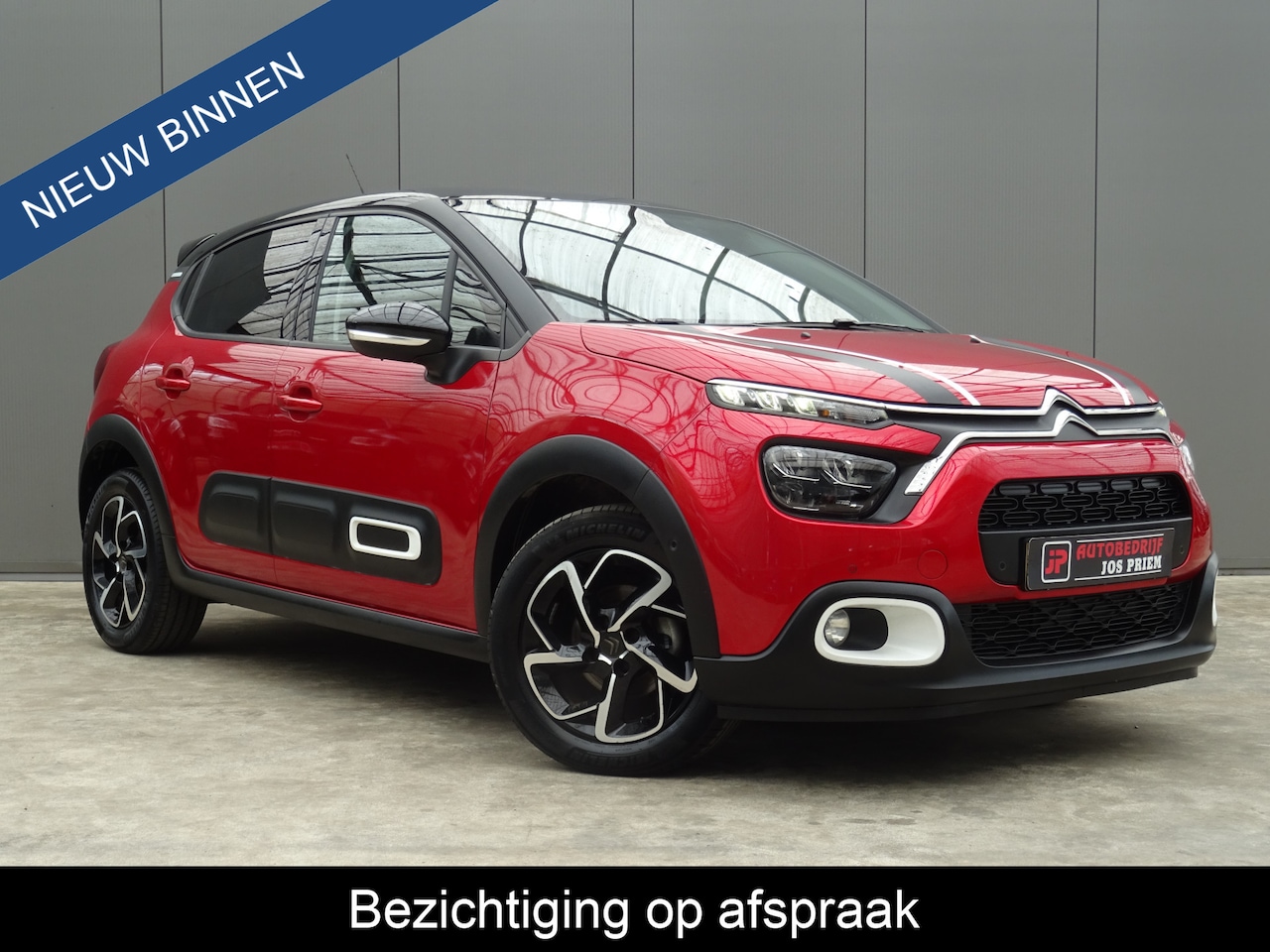 Citroën C3 - 1.2 PureTech C-Series * CARPLAY * CAMERA * DEALER ONDERH. !! - AutoWereld.nl
