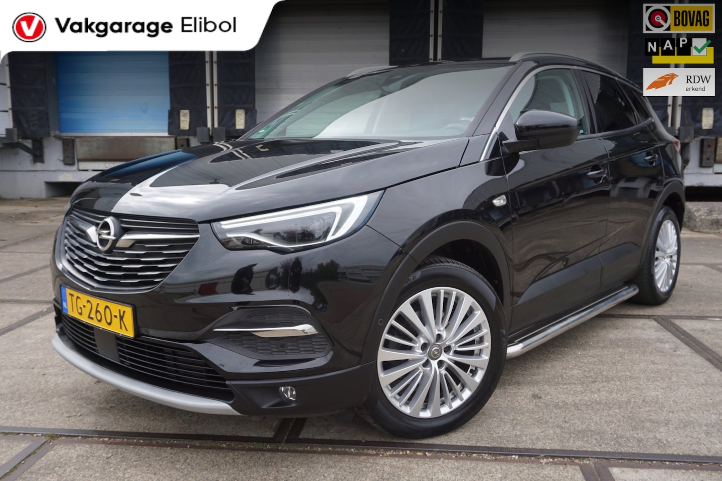 Opel Grandland X - 1.2 Turbo Business Executive * Nieuwe Motor * - AutoWereld.nl