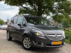 Opel Meriva - 1.4 Turbo Cosmo | Leder + Cruise + Clima nu € 6.975,