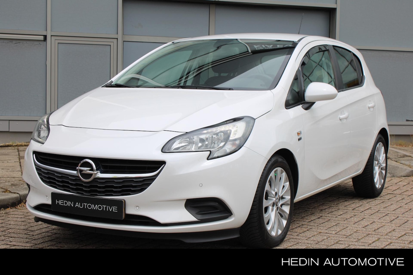 Opel Corsa - 1.0 Turbo 120 Jaar Edition Climate control | Winterpakket | Parkpilot & Camera | - AutoWereld.nl