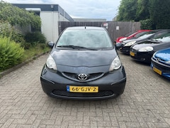 Toyota Aygo - 1.0-12V +