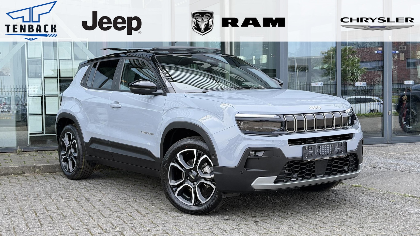 Jeep Avenger - 1.2 e-Hybrid Summit | Pano dak | Massage | Vol leder - AutoWereld.nl