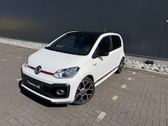 Volkswagen Up! - 1.0 TSI GTI | Dealer onderhouden | Camera | Cruise