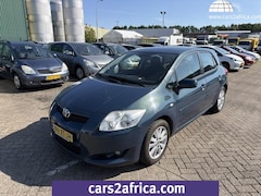 Toyota Auris - 1.6-16V Luna