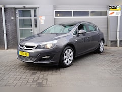 Opel Astra - 1.4 Turbo Blitz