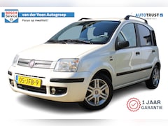 Fiat Panda - 1.2 Emotion | Incl. 12 maanden Garantie | Parkeersensoren | Airco | Climate controle | Hal