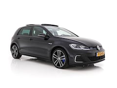 Volkswagen Golf - 1.4 TSI PHEV GTE (Plug-in) (INCL-BTW) Aut. *PANO | ADAPTIVE-CRUISE | FULL-LED | DIGI-COCKP