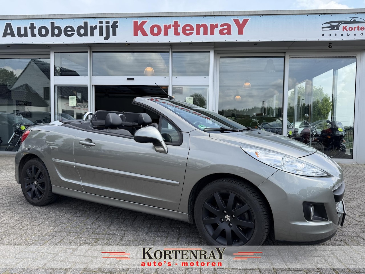 Peugeot 207 CC - 1.6 VTi Roland Garros automaat, cruise-control,airco leer enz, zie foto,s! - AutoWereld.nl