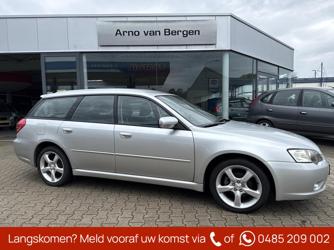 Subaru Legacy Touring Wagon - 2.0R Comfort 2.0R Comfort, climatronic, cruisecontrol, isofix, trekhaak, verwarmde voorstoelen, nette a - AutoWereld.nl