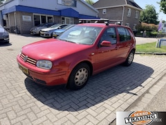 Volkswagen Golf - 1.6 Comfortline automaat 5 drs airco