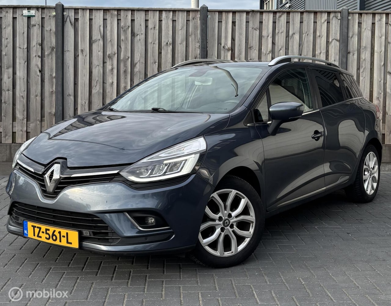 Renault Clio Estate - 0.9 TCe Intens/AIRCO/NAVI/PDC/CRUISE - AutoWereld.nl