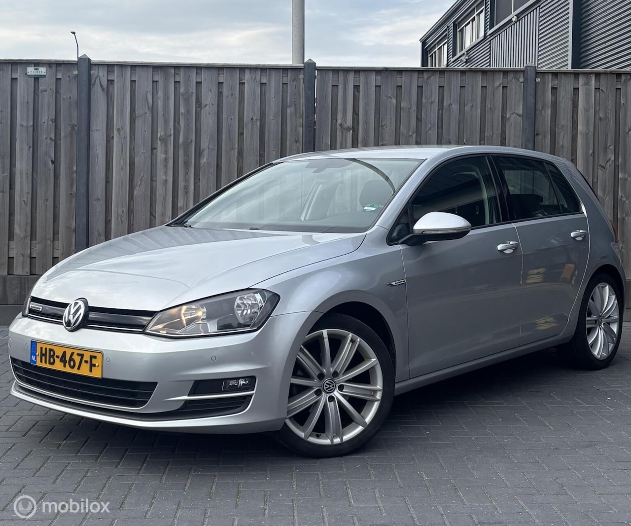 Volkswagen Golf - 1.0 TSI Comfortline/NAVI/CRUISE/PDC/NAP - AutoWereld.nl