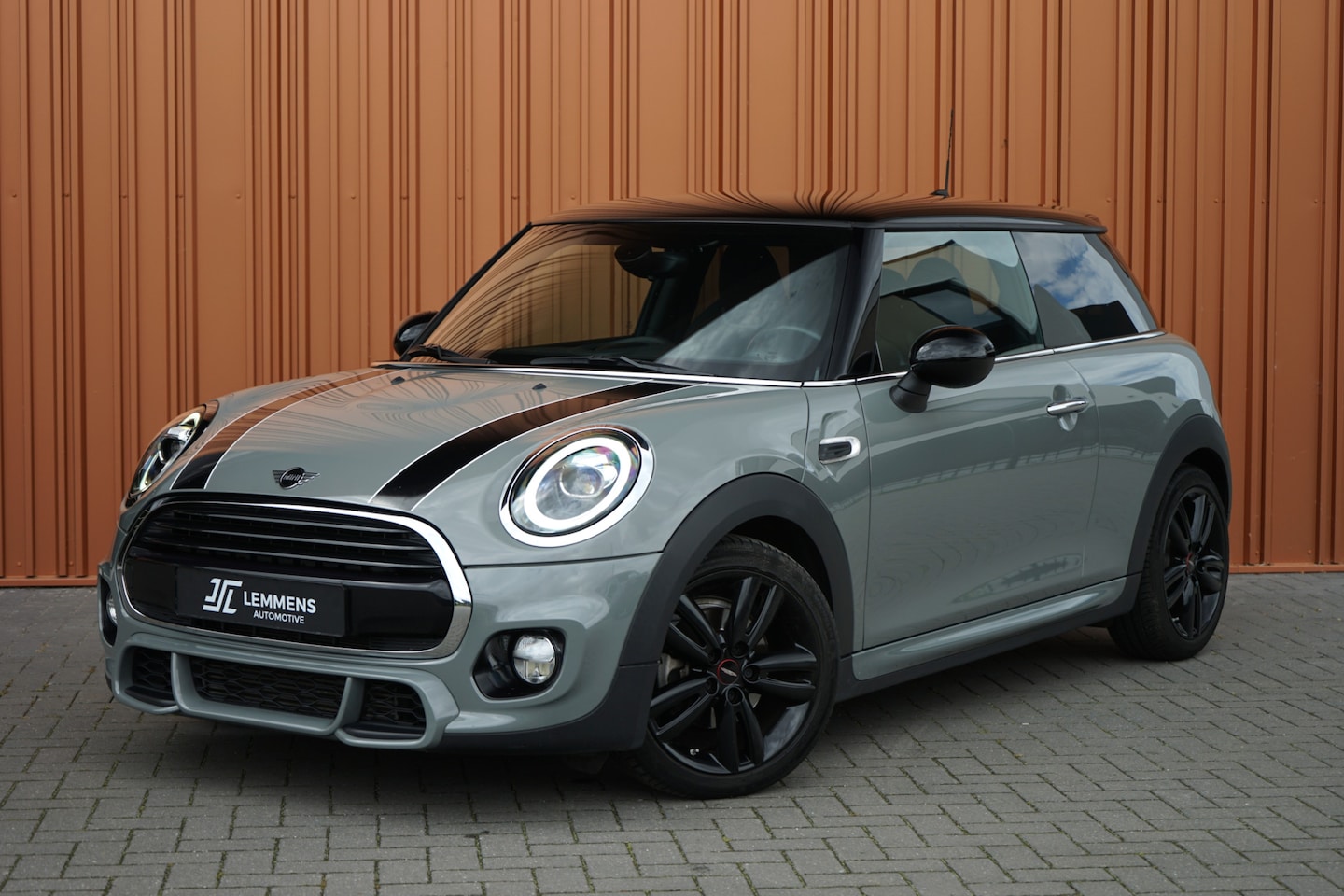 MINI John Cooper Works - JCW 1.5 Aut. NL AUTO Sportstoelen Carplay Navi Sfeer - AutoWereld.nl
