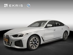 BMW i4 - Gran Coupé eDrive35 | M-Sportpakket | LED | HUD | Active cruise | Trekhaak | Sportstoelen