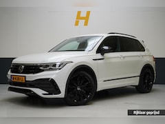 Volkswagen Tiguan - 1.5 TSI 150pk R-Line | Carplay | Sfeerverlichting | Blind-Spot | Zwart optiek | Adaptive c