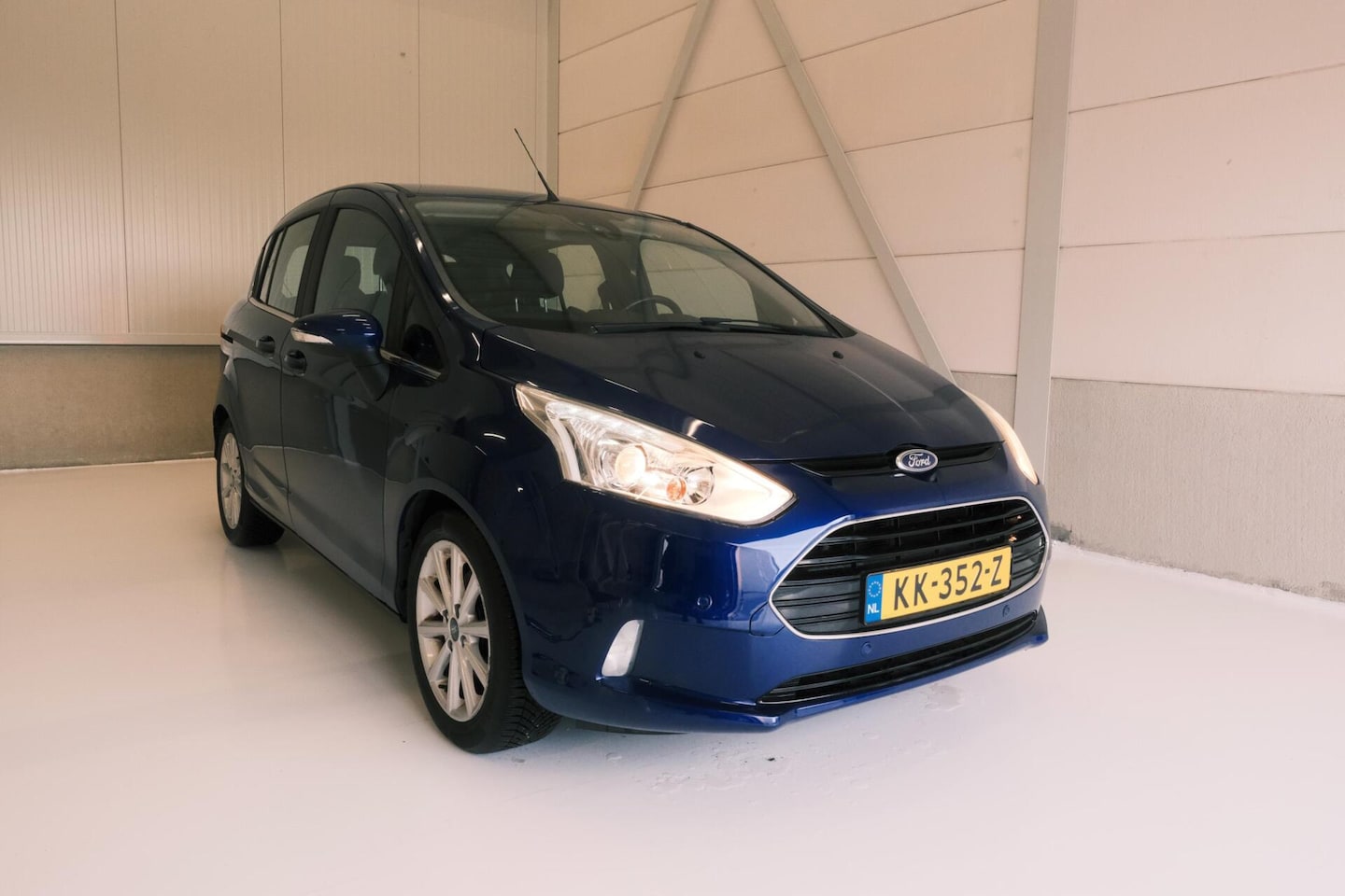 Ford B-Max - 1.0 EcoBoost Titanium NAP TREKH - AutoWereld.nl