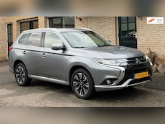 Mitsubishi Outlander - 2.0 PHEV Edition X-Line|CAM |KEYLESS|TREKHAAK