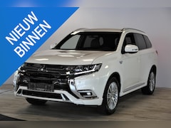 Mitsubishi Outlander - 2.4 PHEV Instyle | Schuif- kanteldak | Leer | Trekhaak