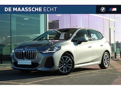 BMW 2-serie Active Tourer - 220i M Sport Automaat / Trekhaak / Achteruitrijcamera / Adaptieve LED / Comfort Access / M