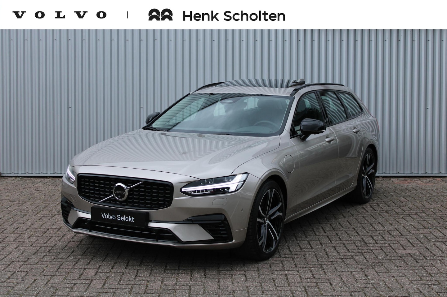 Volvo V90 - T8 Automaat Plug-in hybrid AWD Ultra Dark | Premium Audio by Bowers en Wilkins| Luchtverin - AutoWereld.nl