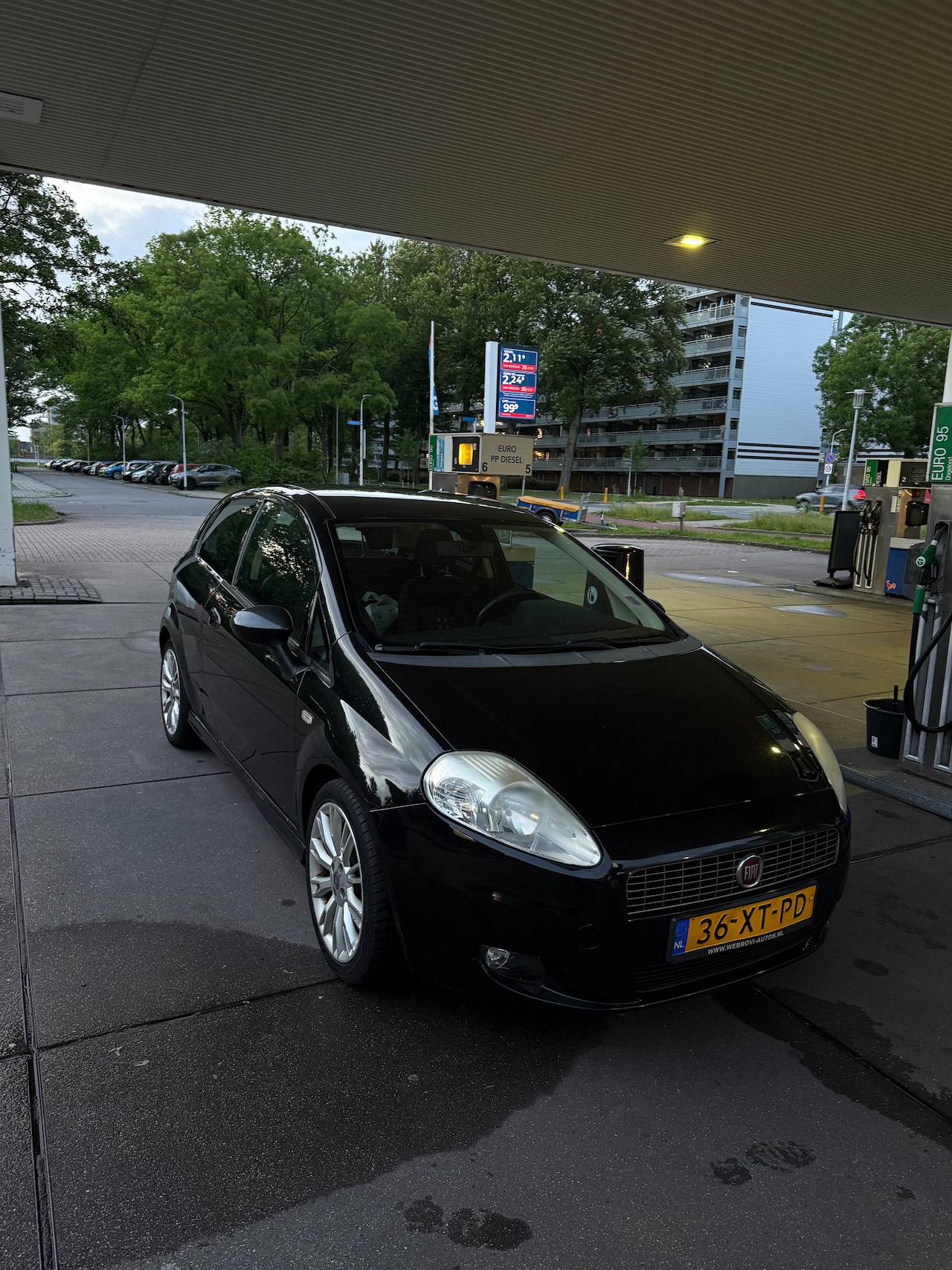 Fiat Grande Punto - 1.4-16V Sport Fiat Punto 1.4 T-Jet 3-DRS - AutoWereld.nl