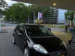 Fiat Grande Punto - 1.4-16V Sport Fiat Punto 1.4 T-Jet Sport AIRCO CRUISE