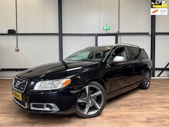 Volvo V70 - 1.6 T4 R-Edition / LEDER / NAVI /