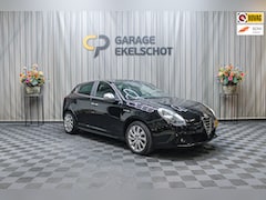 Alfa Romeo Giulietta - 1.4 T Distinctive|Trekhaak|Airco|Cruise