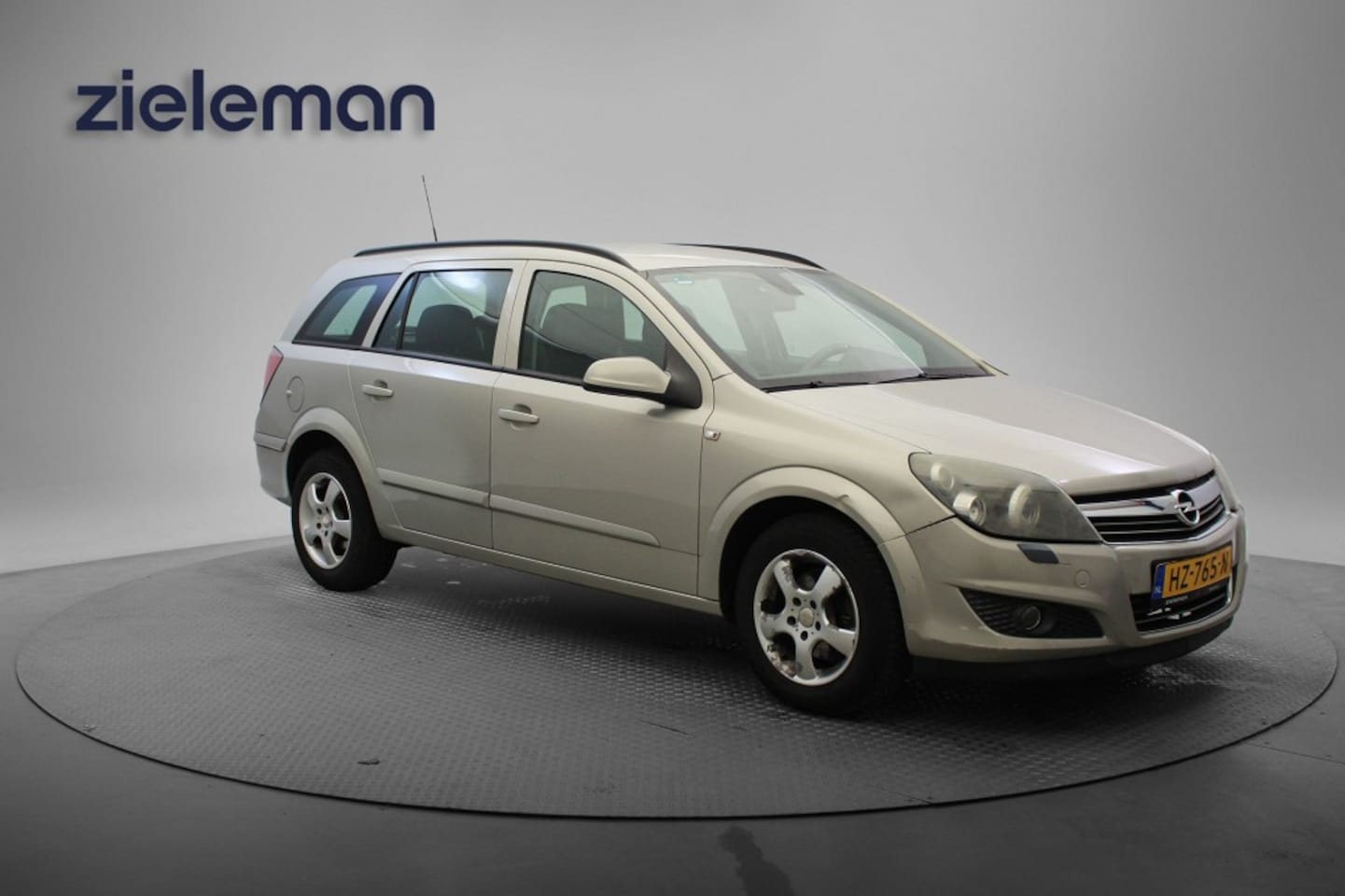 Opel Astra Wagon - 1.6 Essentia - Clima, Cruise, Trekhaak - AutoWereld.nl