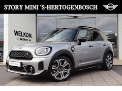 MINI Countryman - Cooper SE ALL4 Classic Automaat / Panoramadak / Achteruitrijcamera / LED / Comfort Access