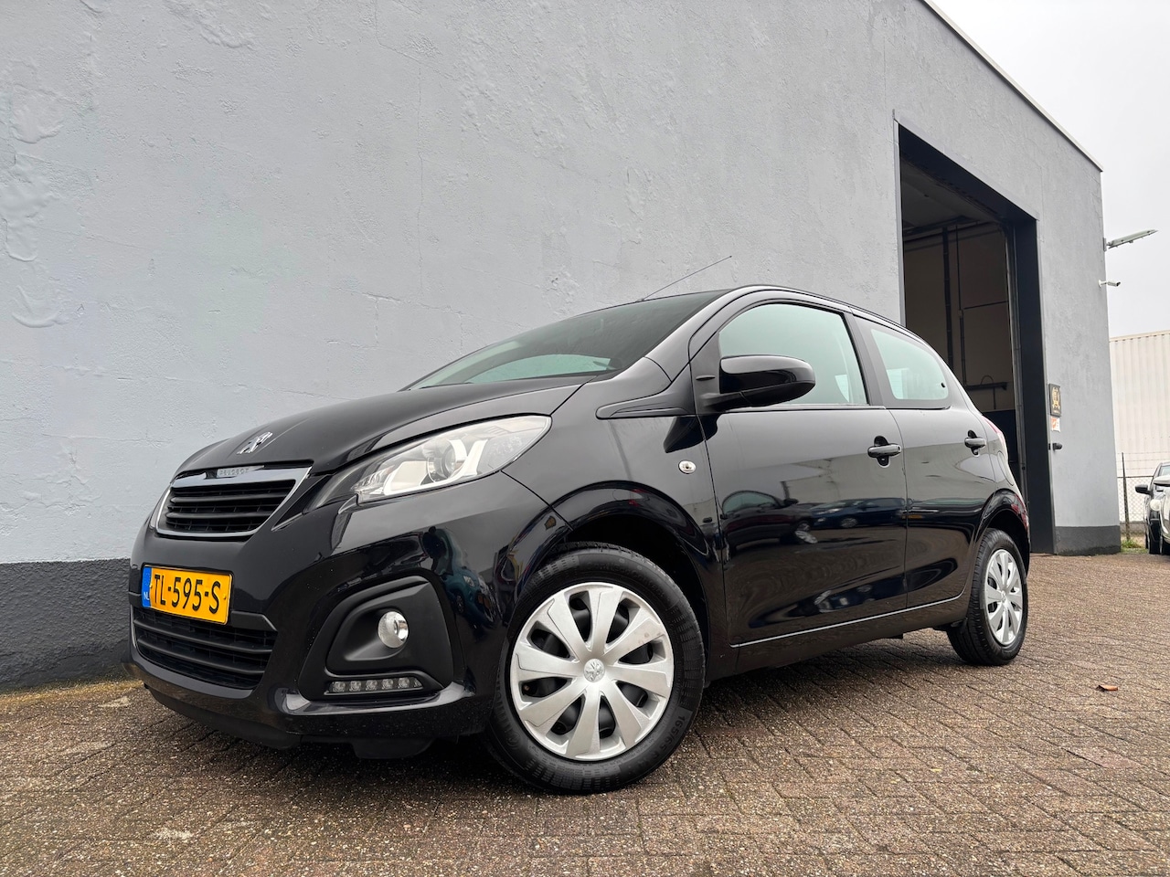 Peugeot 108 - 1.0 e-VTi Active TOP! 1.0 e-VTi Active TOP! - AutoWereld.nl