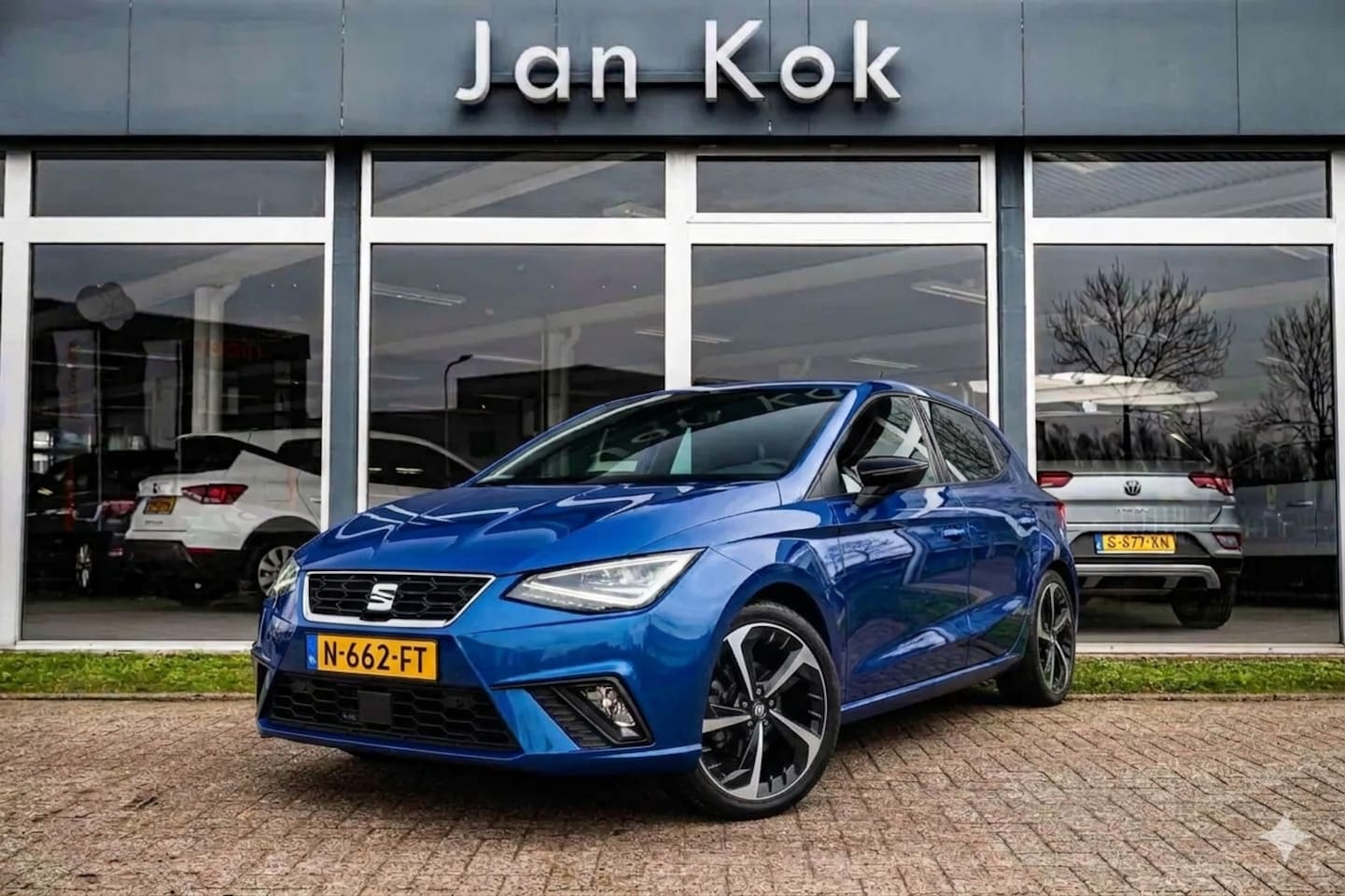SEAT Ibiza - 1.0 TSi 110 pk FR Business Intense | Alcantara | Camera | Stoelverwarming - AutoWereld.nl