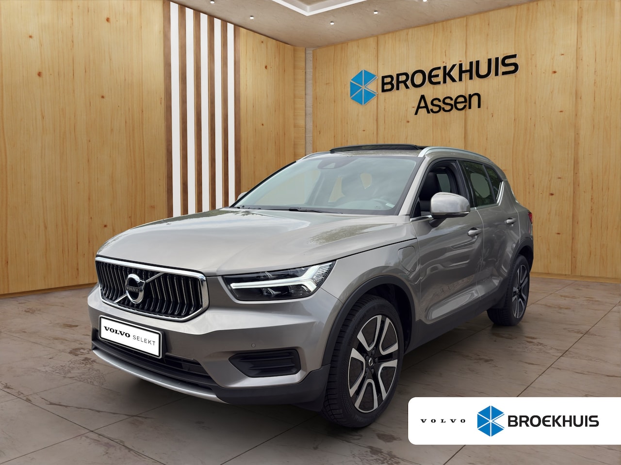 Volvo XC40 - 1.5 T4 Recharge Inscription | Camera | DAB | Keyless entry / start | Panoramadak | Lederen - AutoWereld.nl