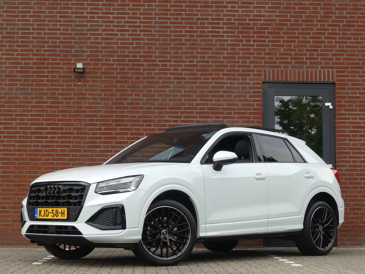 Audi Q2 - 35 TFSI 2 X S-Line / Full options!! - AutoWereld.nl