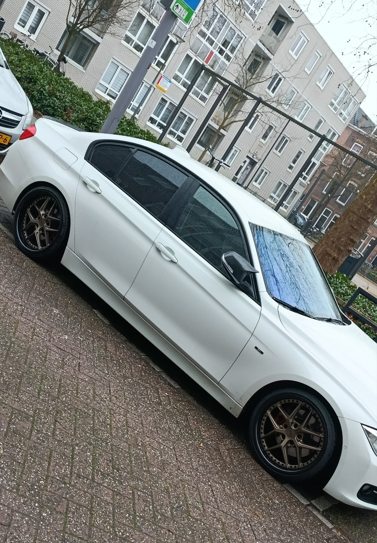 BMW 3-serie - 328i High Executive - AutoWereld.nl