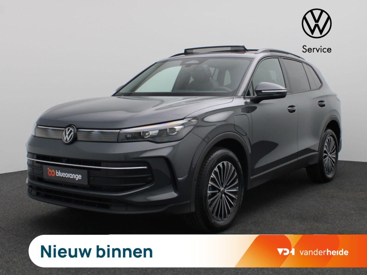 Volkswagen Tiguan - 1.5 eHybrid Life Edition 204PK DSG Trekhaak, 360gr. Camera, Keyless, Elektr. Achterklep, 1 - AutoWereld.nl