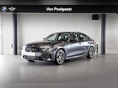 BMW 3-serie - Sedan 320i Executive Edition | Stoelverwarming | Shadow Line |