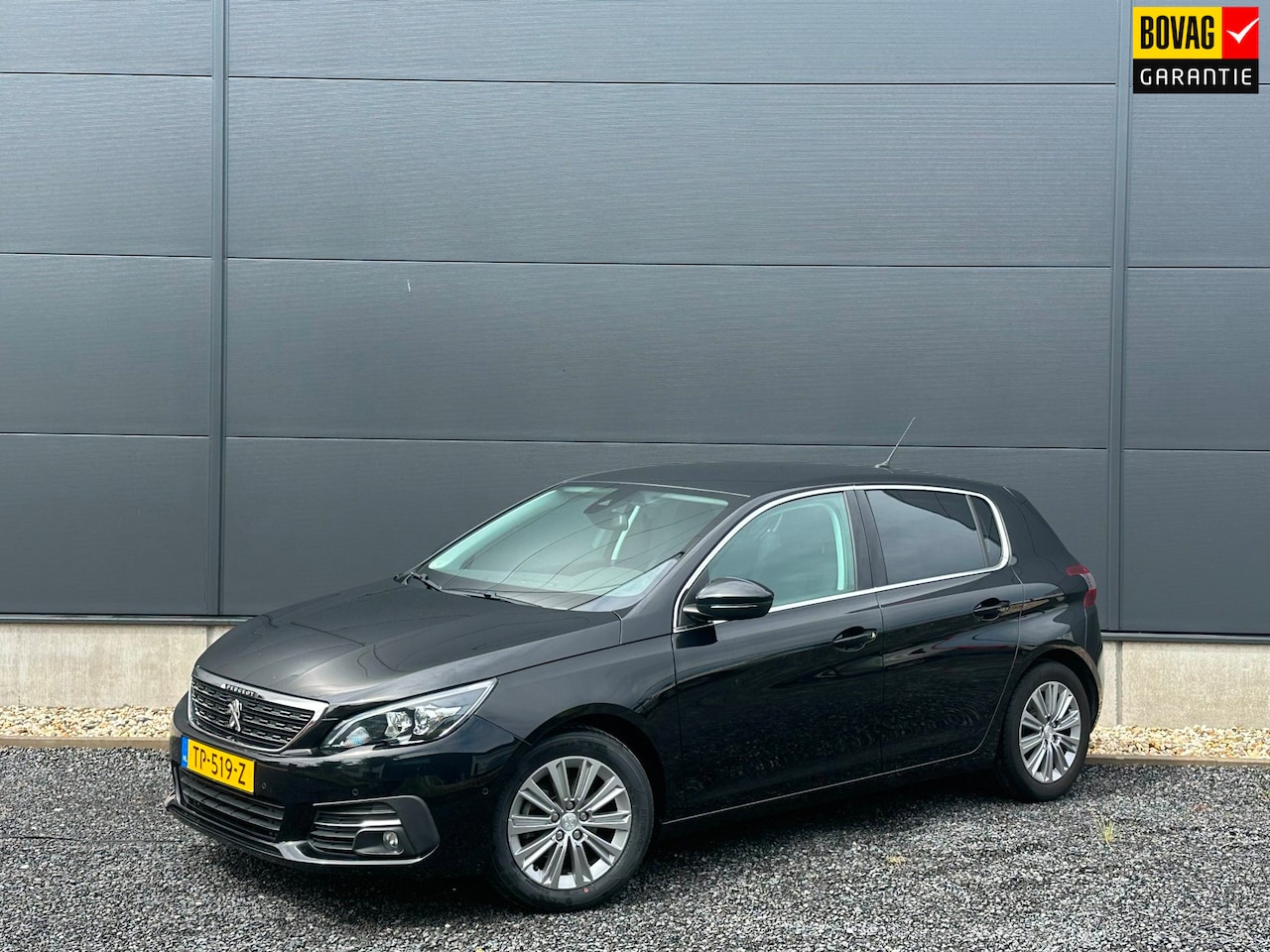 Peugeot 308 - 1.2 PureTech Blue Lease Premium Navi | Cruise | Blindspot - AutoWereld.nl